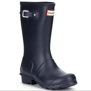 Navy blue hunter rain boots